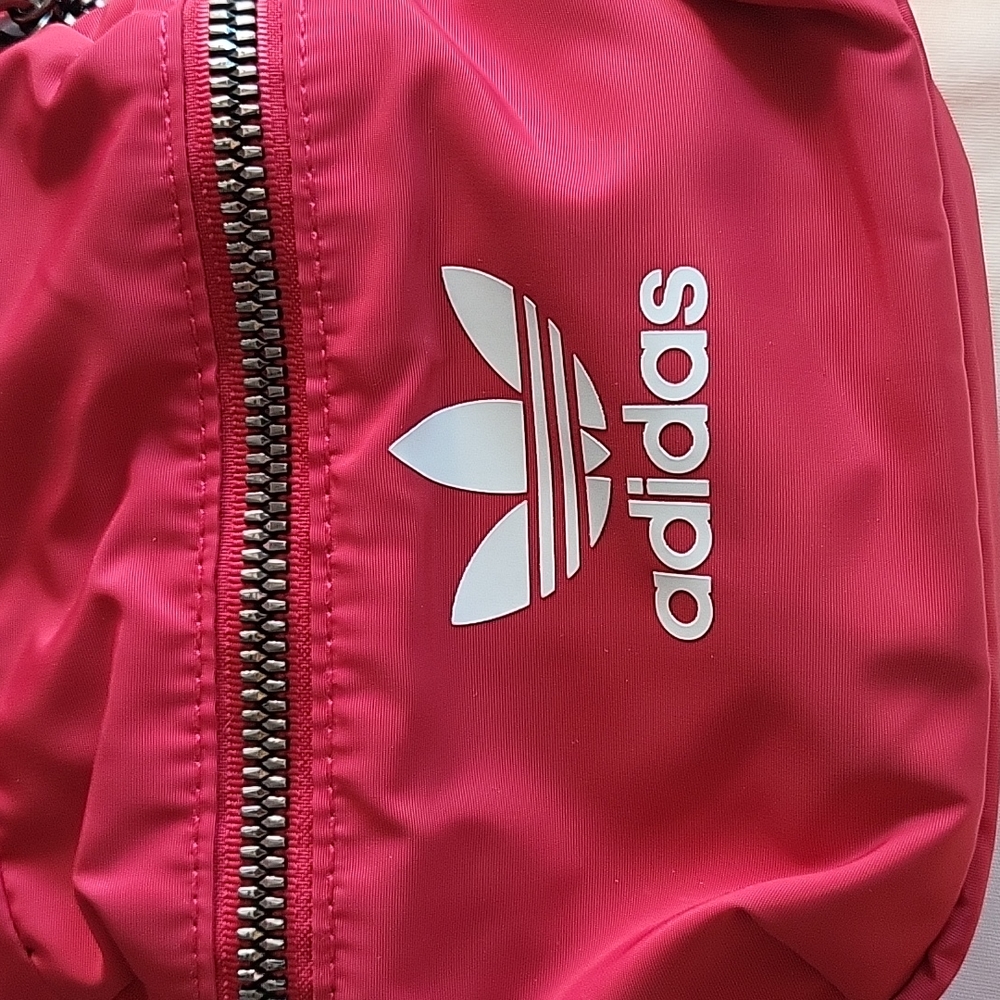 Adidas Mini Two Way Bag 🎒 - Picture 2 of 7